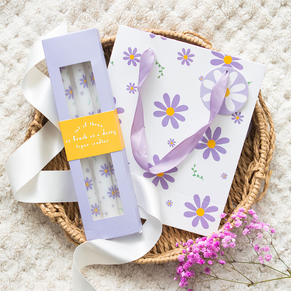 Sett med 3 lilla prestekrage kronelys