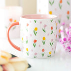 Kopp med tulipanprint